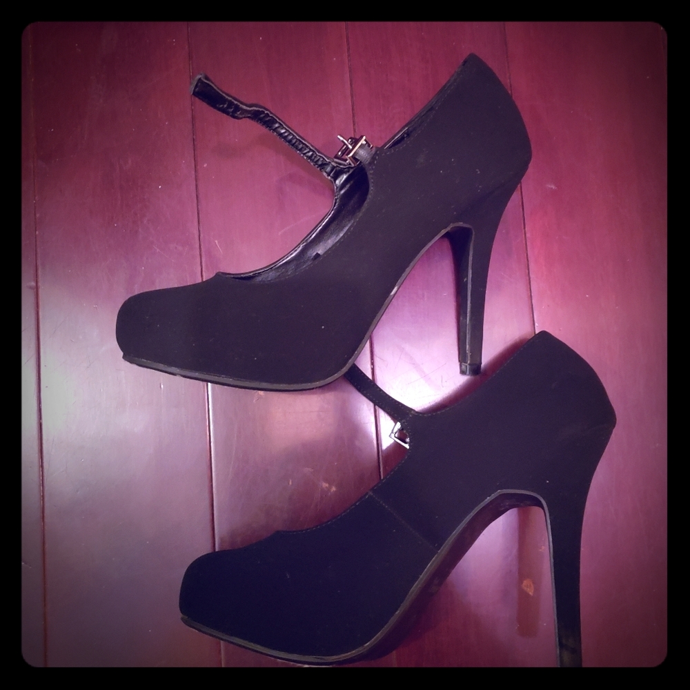 Black suede heels ****Project***